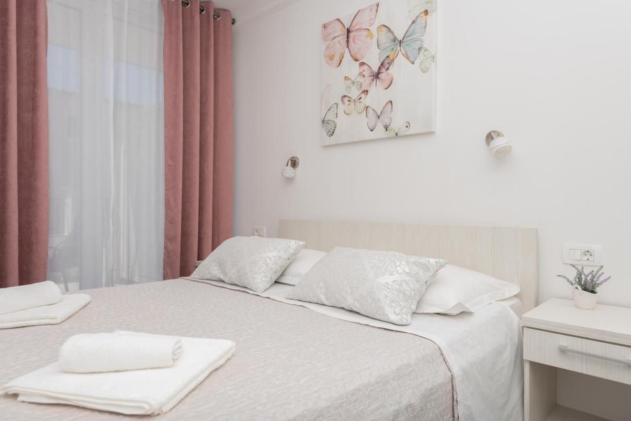 Apartments Petrusic Makarska Exterior foto