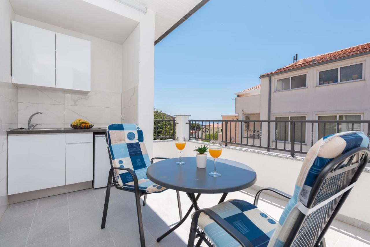 Apartments Petrusic Makarska Exterior foto